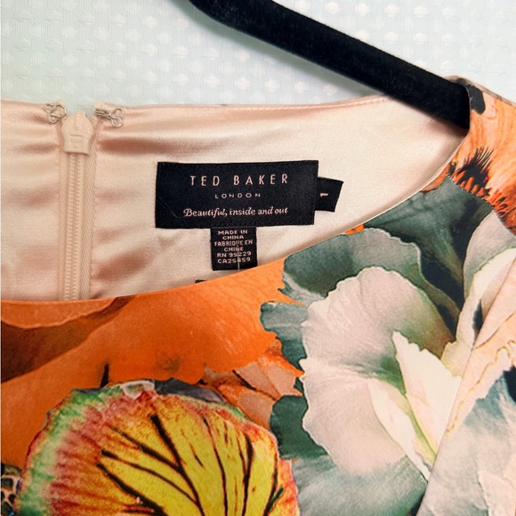 Ted Baker London Floral Fit Flare Dress Black Trim Multicolor Short Sleeve | 4 - Picture 4 of 7